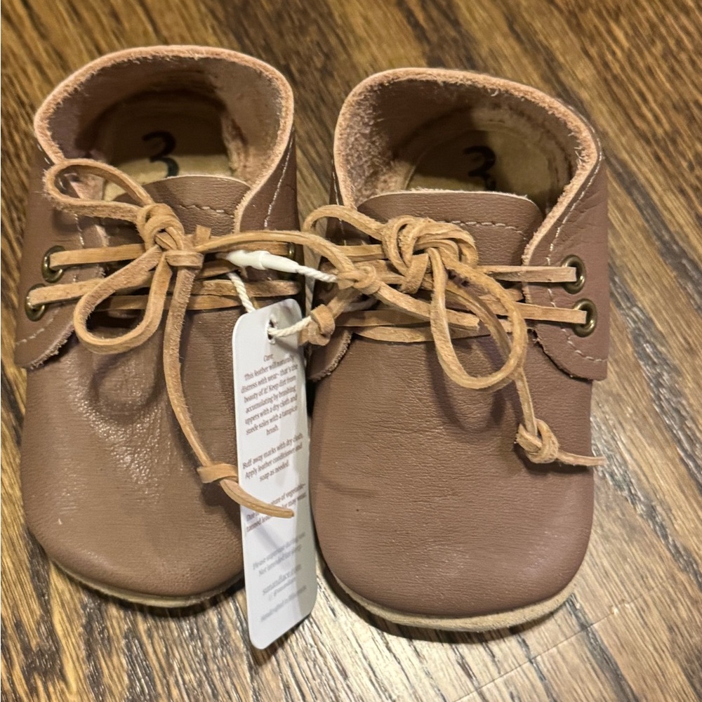 NWT Sun & Lace Brown Leather Baby Shoes